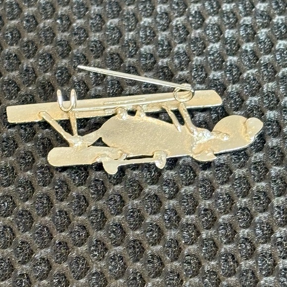 Vintage Silver Tone Airplane Brooch - Biplane with Heart Detail Unisex - Picture 6 of 9